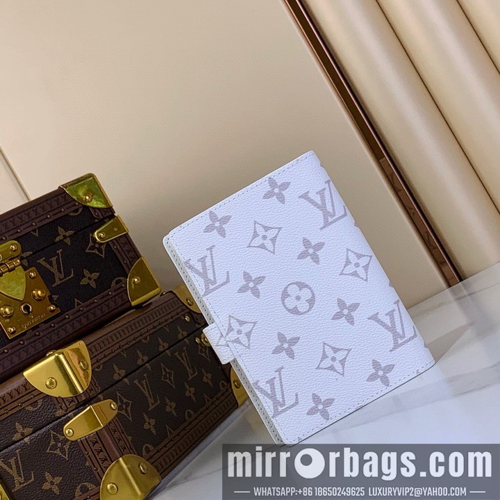 LV Bags R20005 14.5x2x10cm gf9