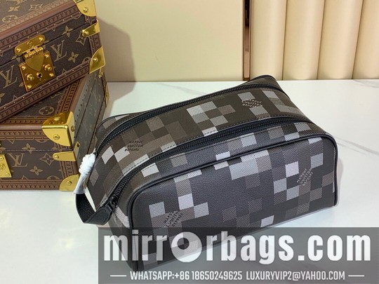 LV Bags Dopp Kit m15109 15x16.5x28cm gf