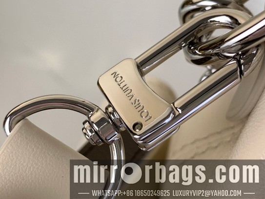 LV Bags CarryAll M24861 33.5x23x15cm gf1