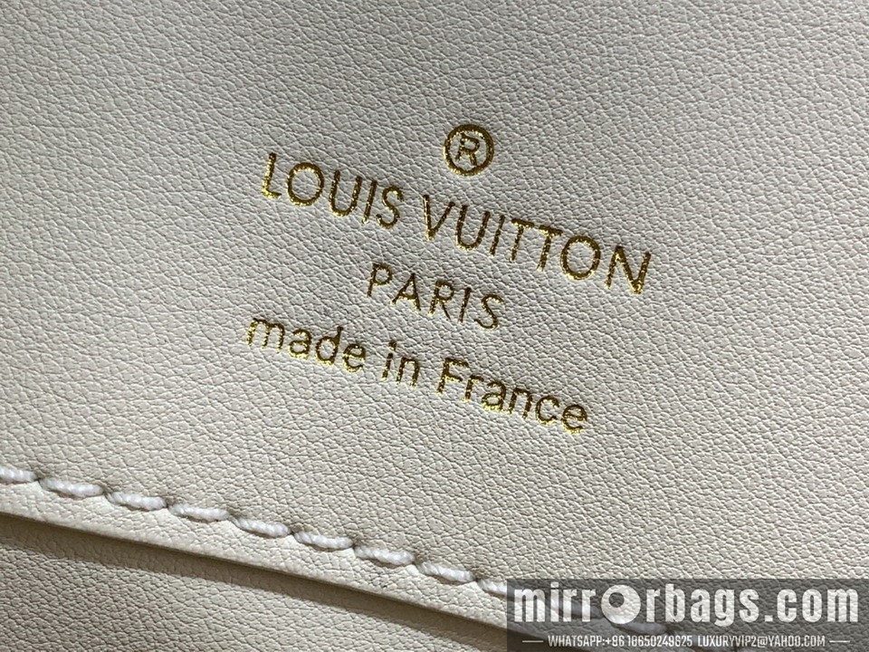LV Bags Cap m48865 17.3x9x27cm gf