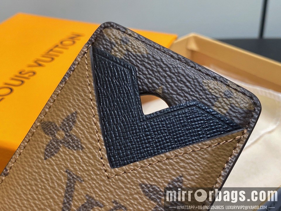 LV Bags Magnet M25654 9.5x0.5x6.5cm gf