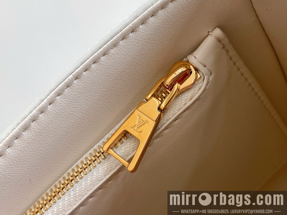 LV Bags Twist M14341 16x8x23cm gf