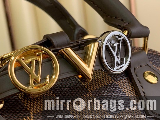 LV Bags Alma M14339 18x12x8cm gf2