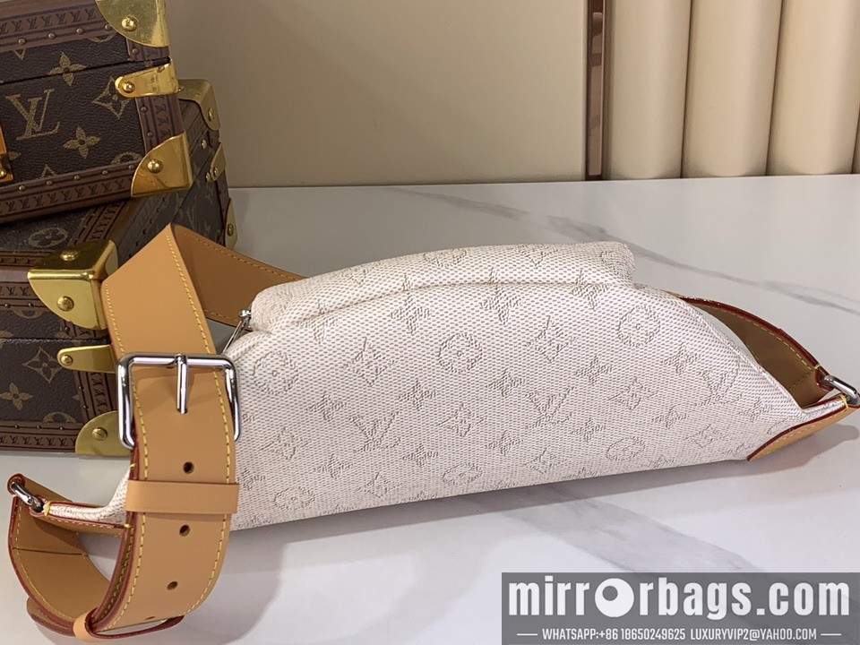 LV Bags Bumbag M27152 30x15x8cm gf