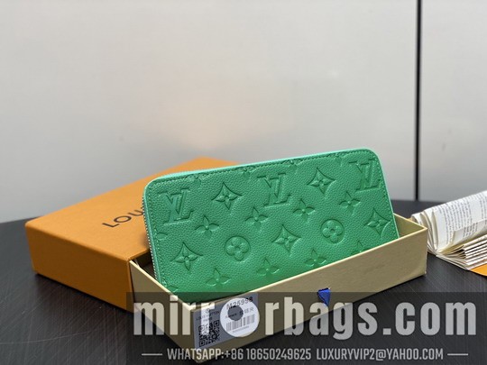 LV Bags Zippy M25998 19.5x10.5x2.5cm gf