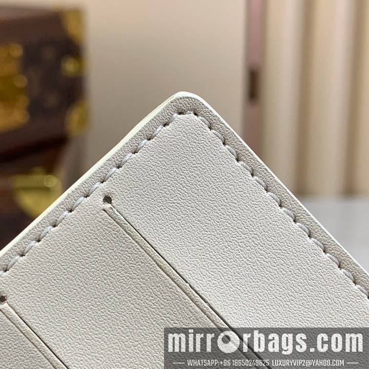 LV Bags R20005 14.5x2x10cm gf5