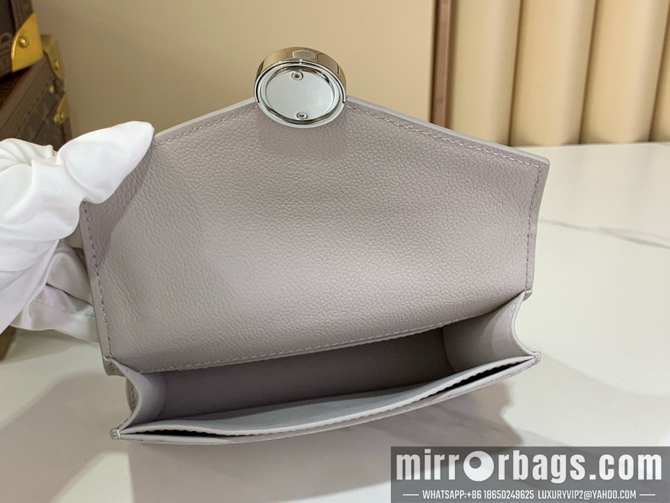LV Bags Rosy m13570 19.5x13.5x6.5cm gf