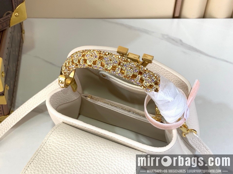 LV Bags Cap m14177 13.6x8x21cm gf