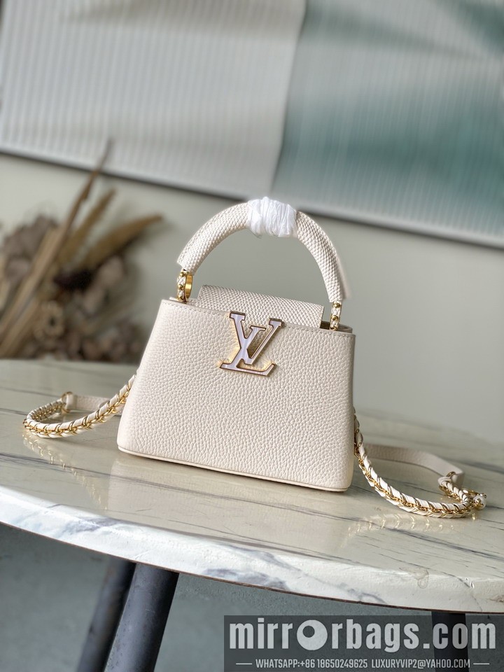 LV Bags Cap M25611 21x14x8cm gf