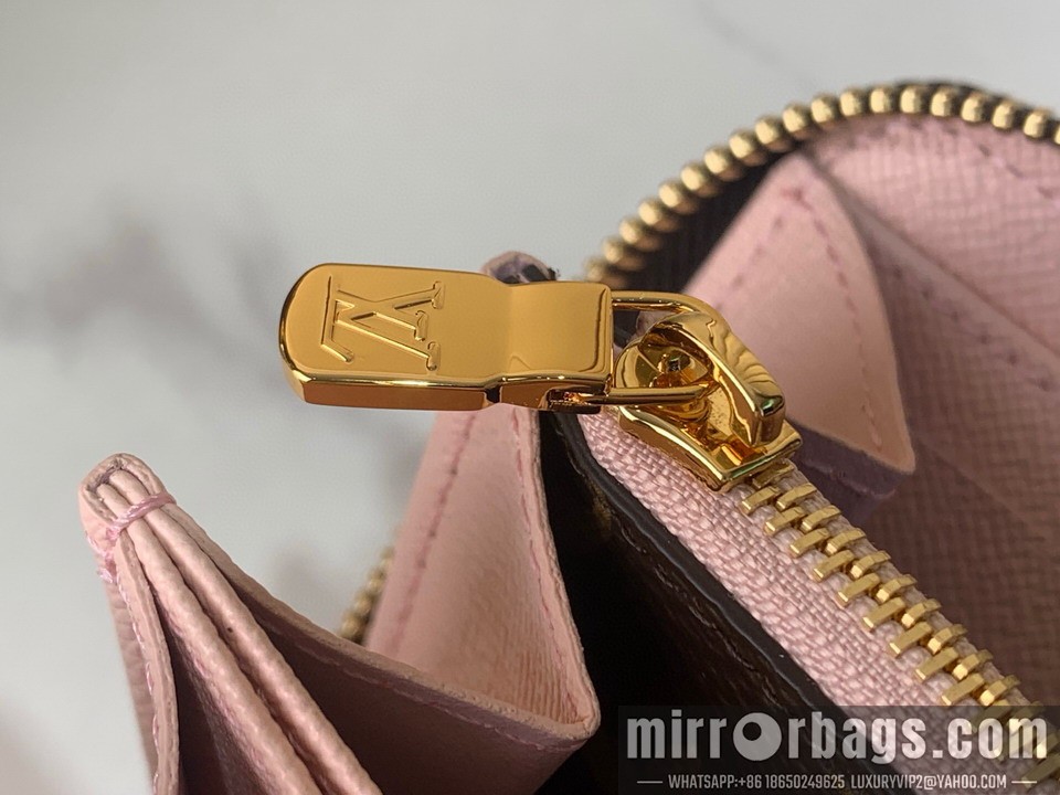 LV Bags Zippy m26256 19.5x10.5x2.5cm gf