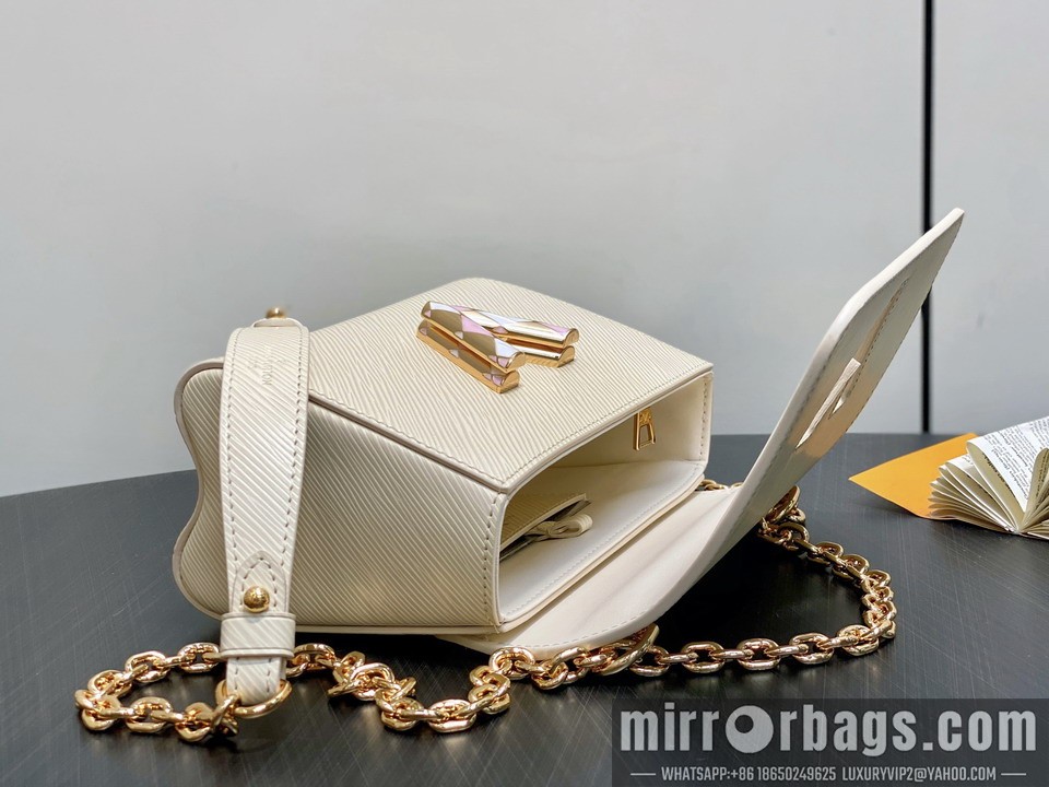 LV Bags Twist M12507 15x9x19cm gf