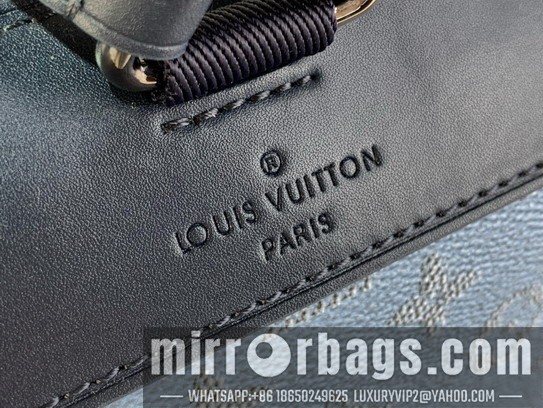 LV Bags Christopher m14676 44x12.5x38cm gf