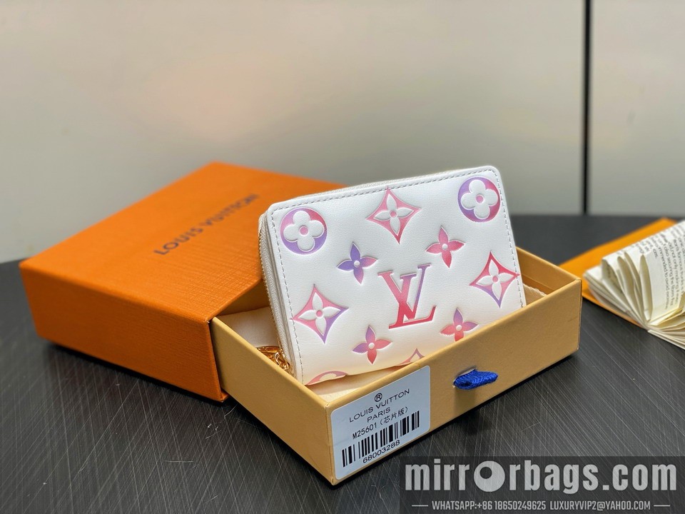 LV Bags Zippy M25601 11x8.5x3cm gf