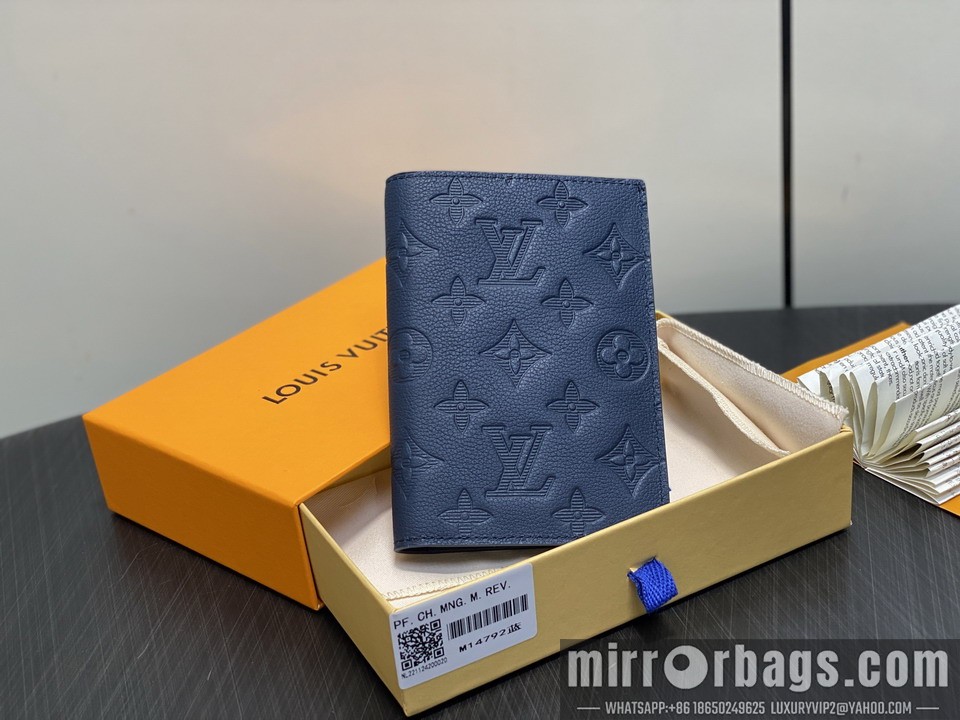 LV Bags M14792 10x14x2.5cm gf