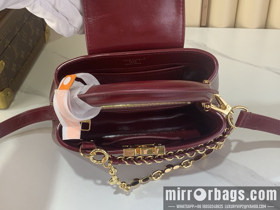LV Bags Cap m25492 14x8x21cm gf1