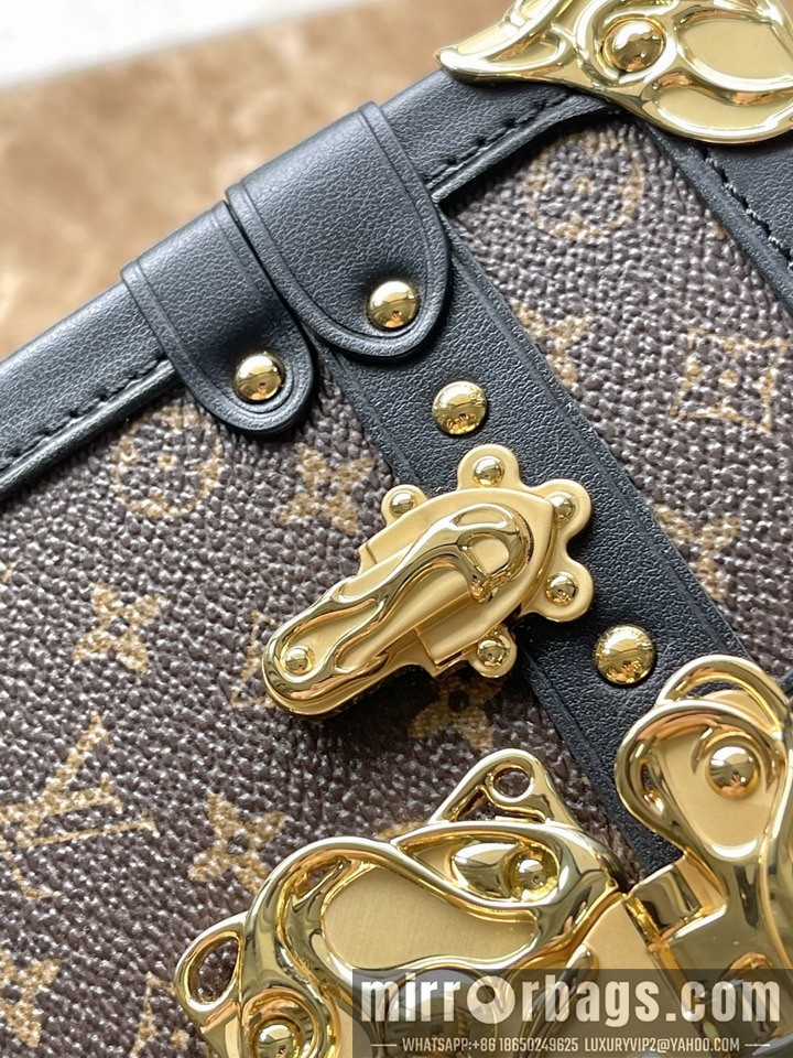 LV Bags Petite Malle M13738 20x12.5x6cm gf