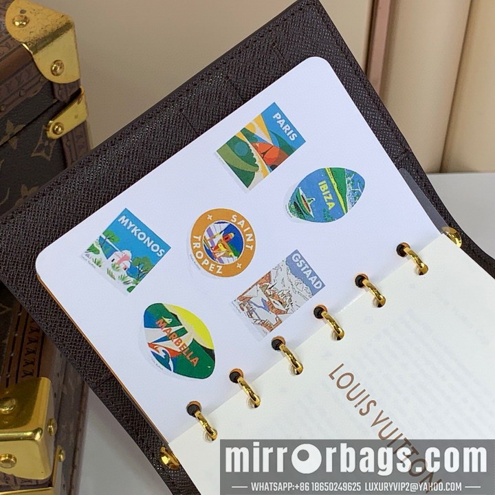 LV Bags R20005 14.5x2x10cm gf2