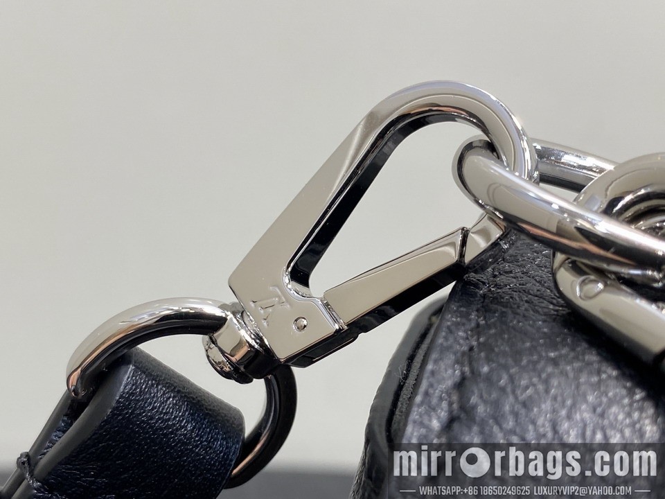 LV Bags Twist M14636 15x7x19cm gf