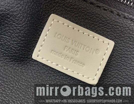 LV Bags Dopp Kit m14843 15x16.5x28cm gf2