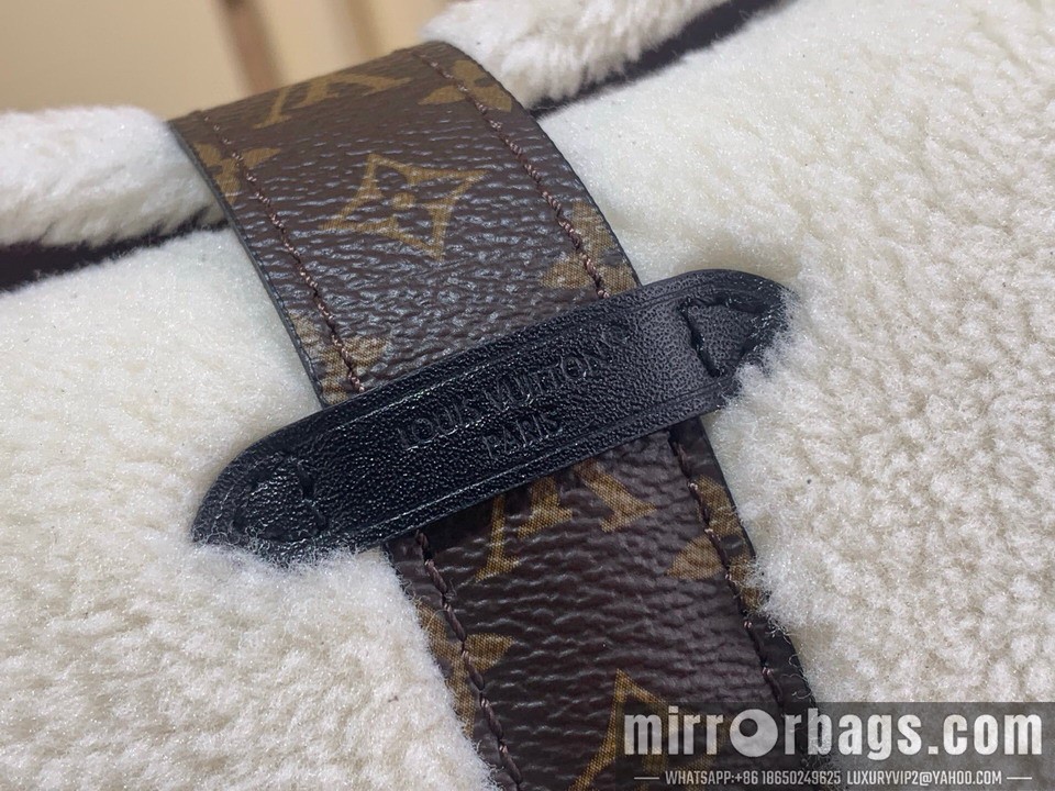 LV Bags Mia M26245 14.5x8x22cm gf