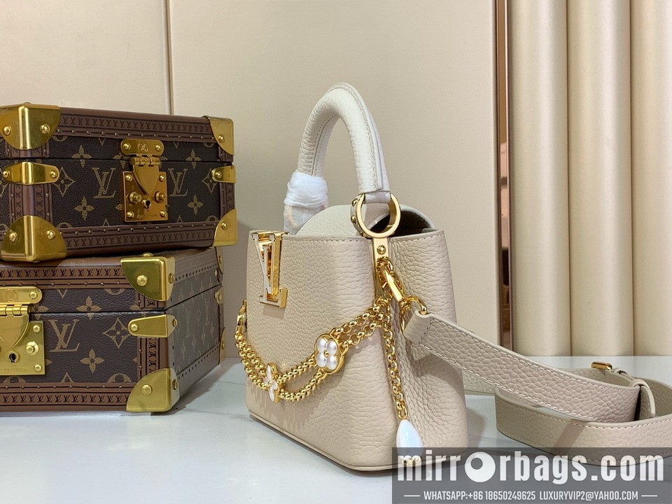 LV Bags Cap m25461 21x14x8cm gf1