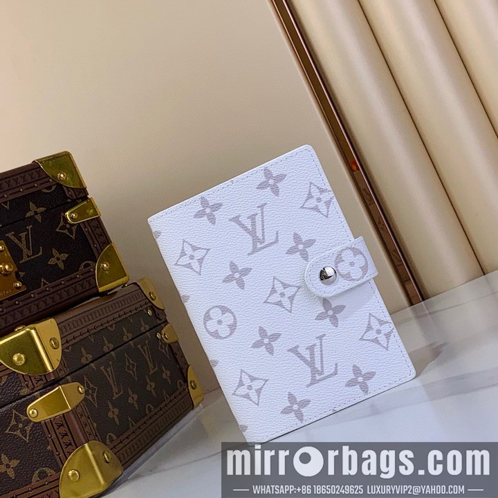 LV Bags R20005 14.5x2x10cm gf9