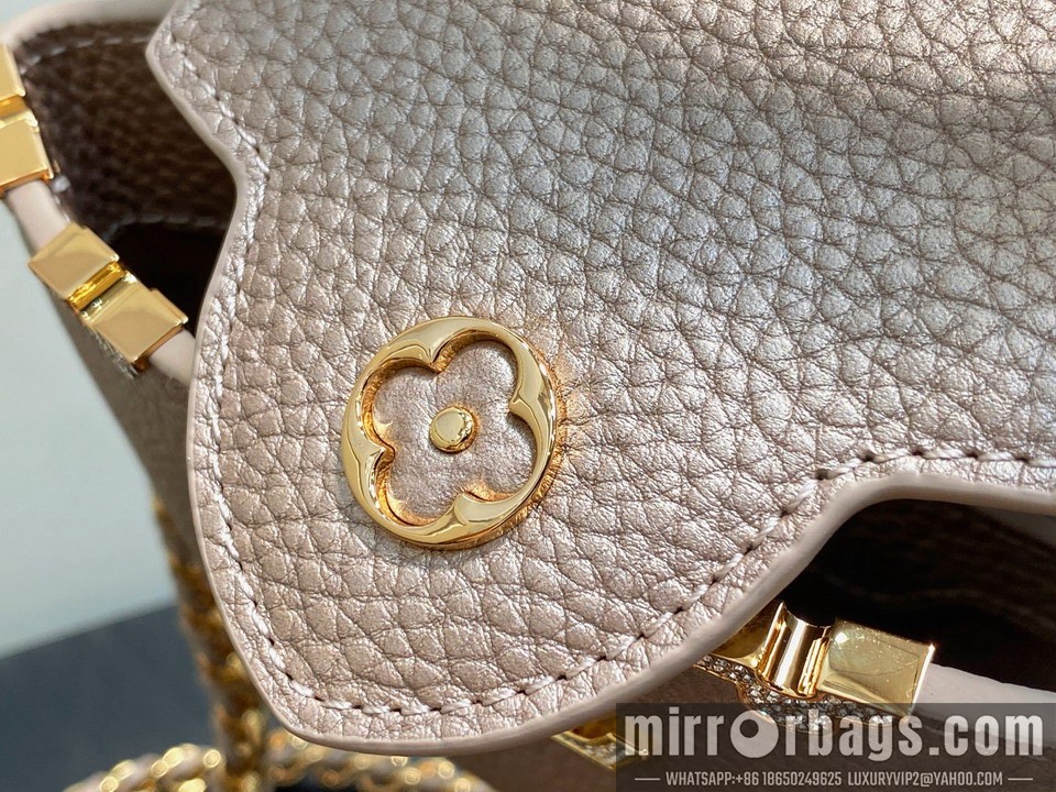 LV Bags Cap M48865 21x14x8cm gf7