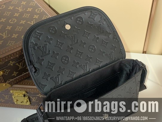 LV Bags Messenger M14874 26.6x17x11cm gf