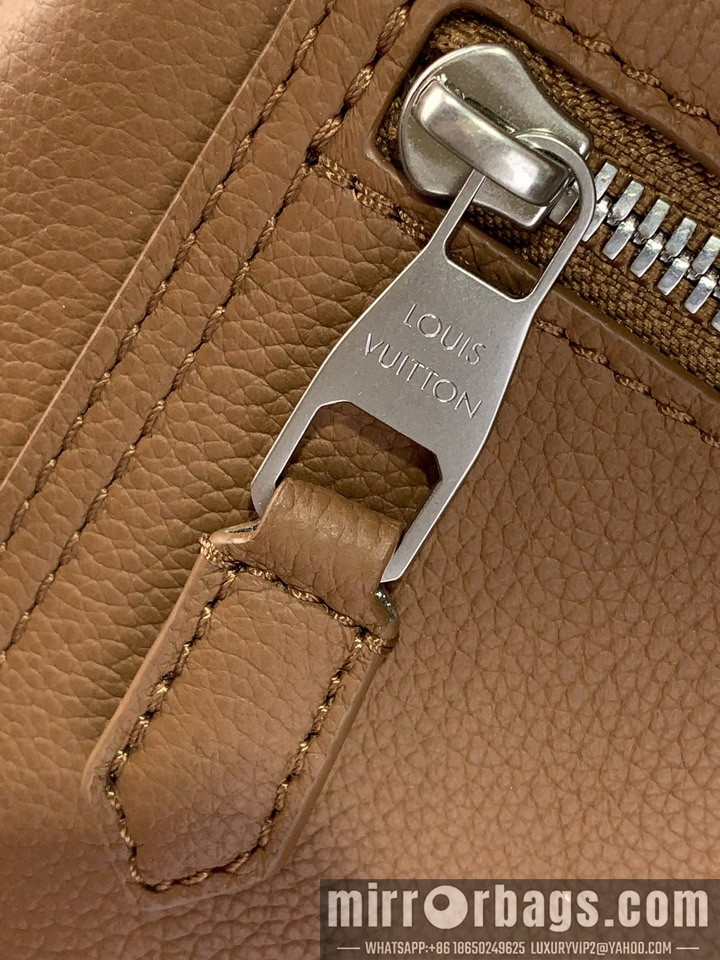 LV Bags Fastline M26023 38x43x15cm gf