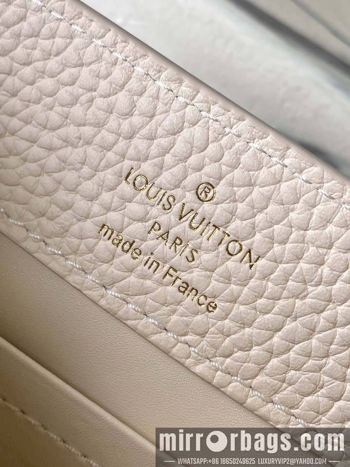LV Bags Cap M25611 21x14x8cm gf