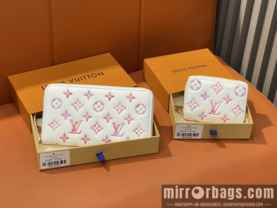 LV Bags Zippy M25601 11x8.5x3cm gf