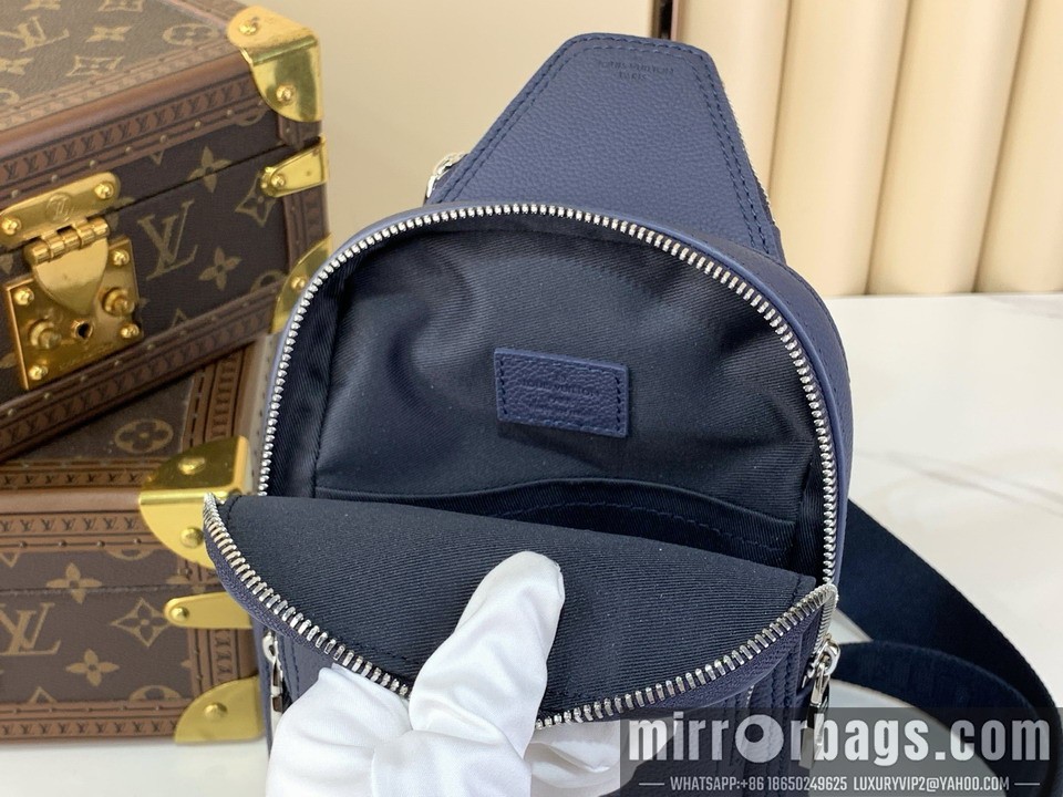 LV Bags Avenue M15269 16x33x5.7cm gf