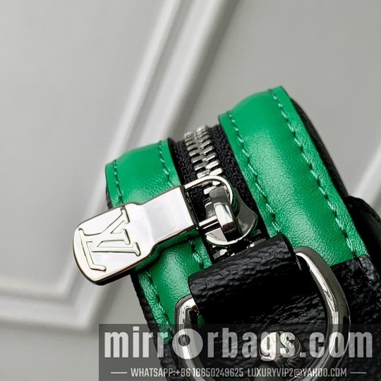 LV Bags Trio M25052 18.5x7x25cm gf