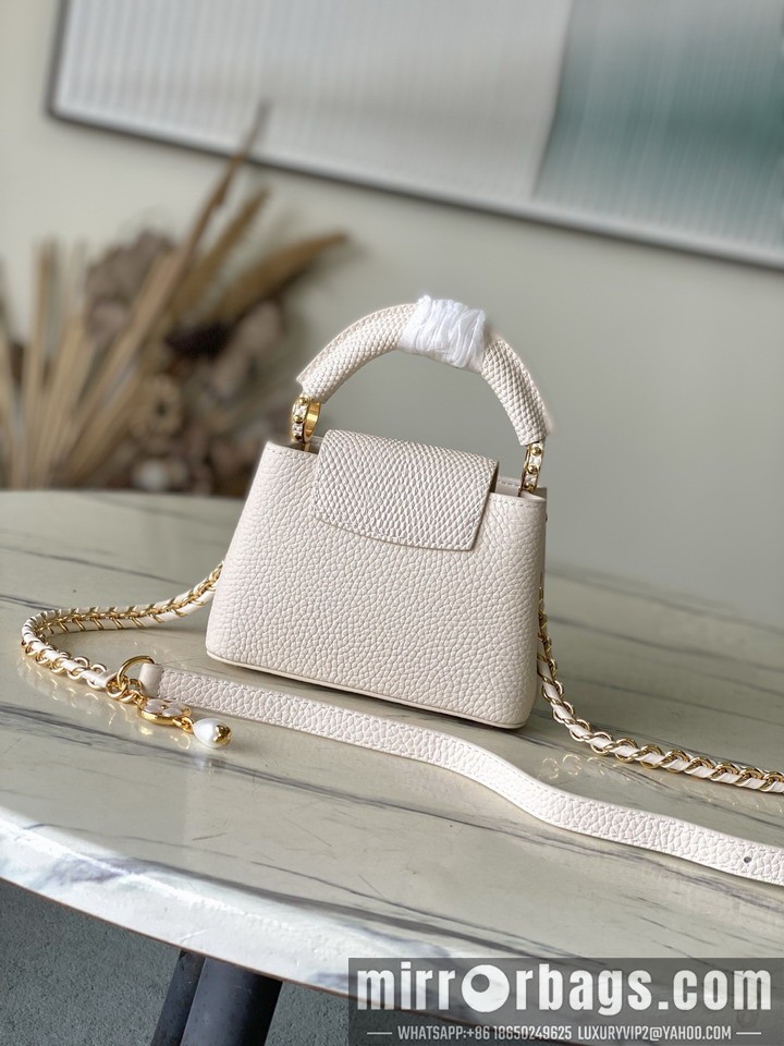 LV Bags Cap M25611 16.3x11x6.5cm gf