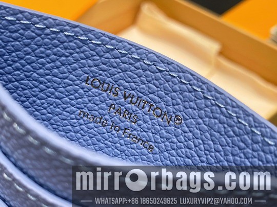 LV Bags Charms M13649 10.2x7.3x0.3cm gf