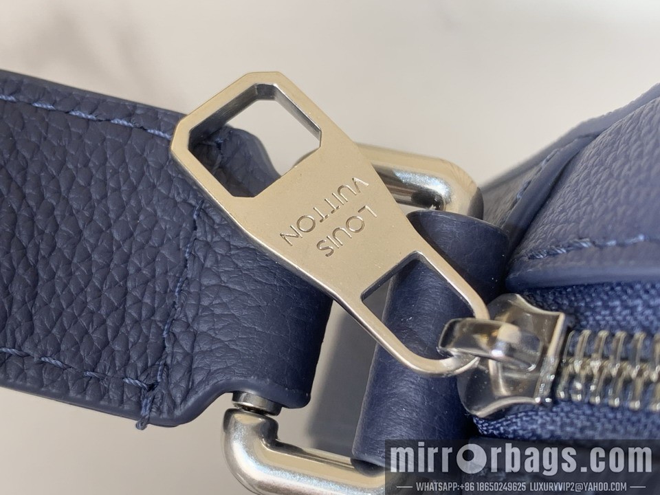 LV Bags Boarding m15260 18x9x24cm gf
