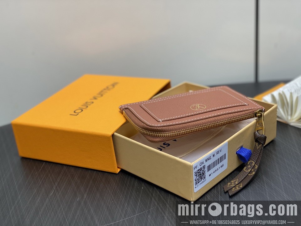 LV Bags Low Key M14551 8.5x1x13cm gf