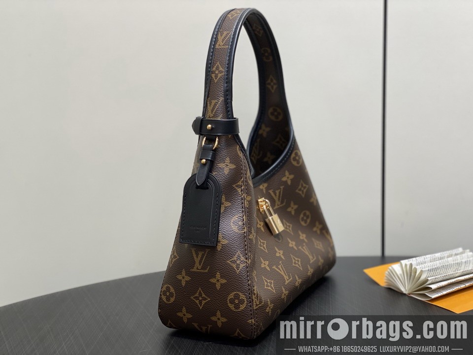 LV Bags The Drop M12940 15x12x28cm gf