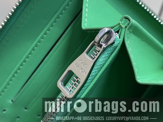 LV Bags Zippy M25998 19.5x10.5x2.5cm gf