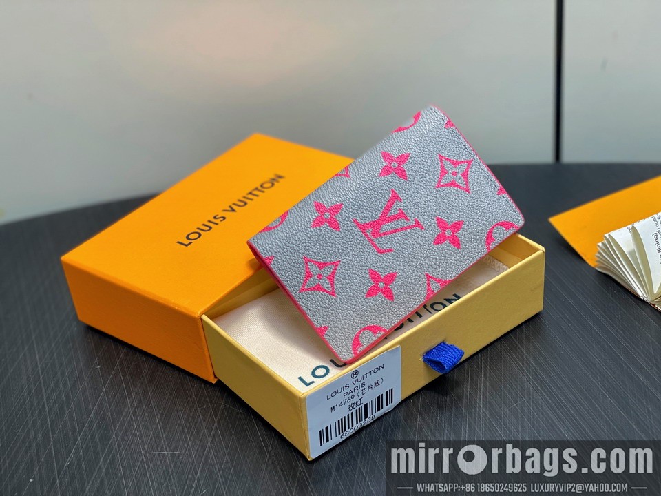 LV Bags M15027 11.1x1x7.5cm gf