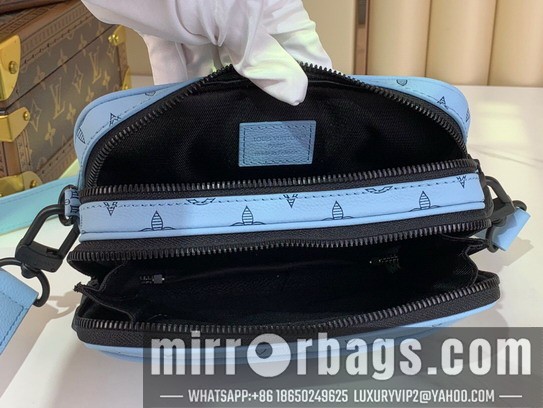 LV Bags Alpha m14790 11x18.5x6.5cm gf