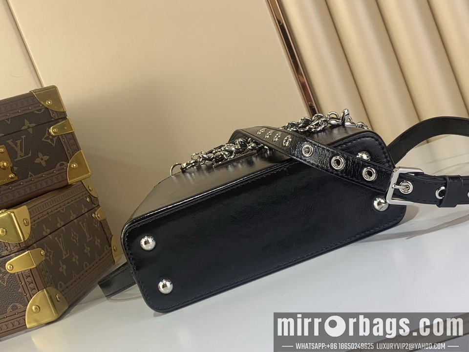 LV Bags Cap m25492 14x8x21cm gf
