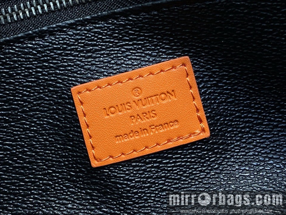 LV Bags Dopp Kit M15246 15x16.5x28cm gf1