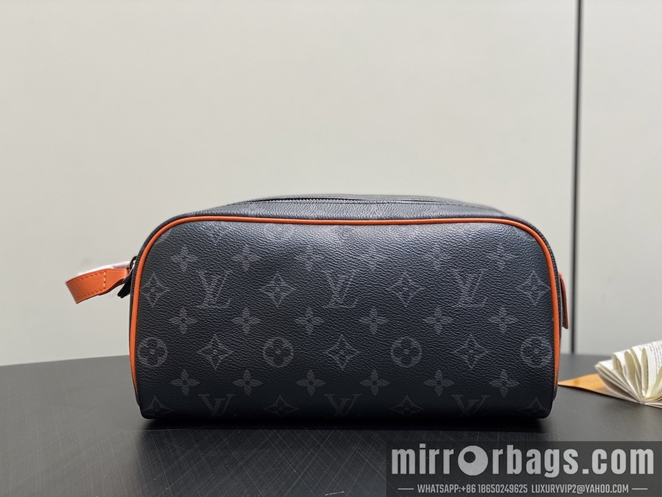LV Bags Dopp Kit M15246 15x16.5x28cm gf1