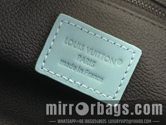 LV Bags Dopp Kit m14843 15x16.5x28cm gf1