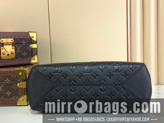 LV Bags Anytime M14414 20x13x34cm gf