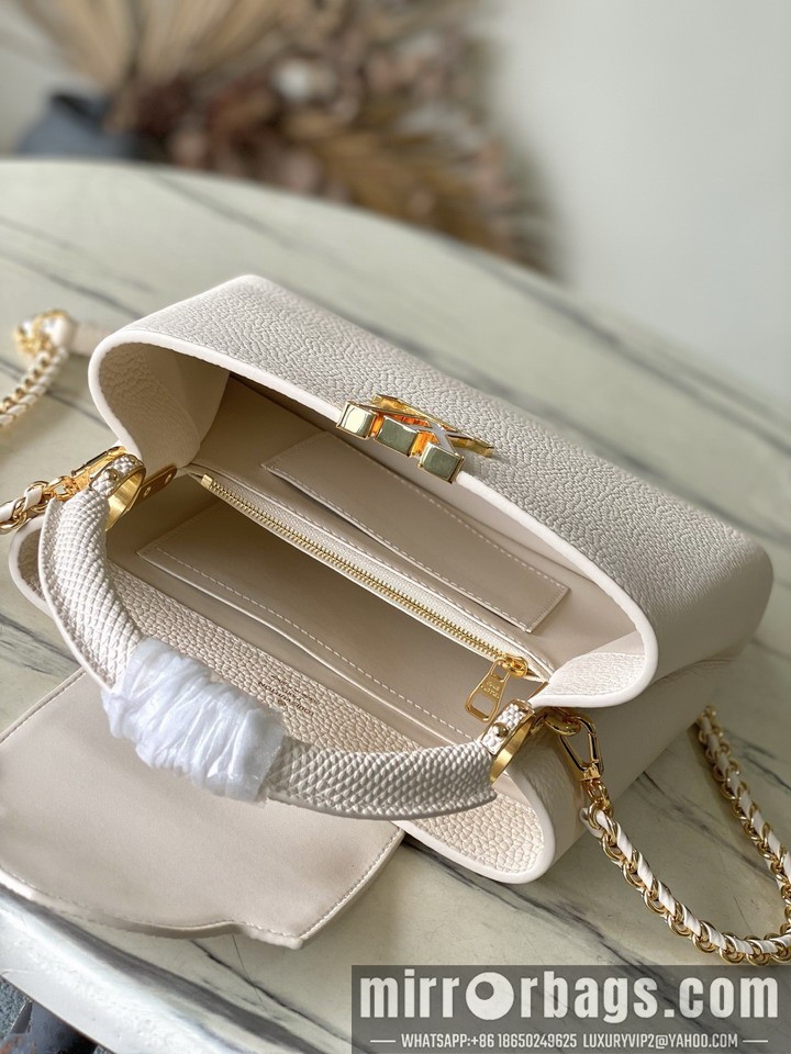 LV Bags Cap M25611 27x17.3x9cm gf