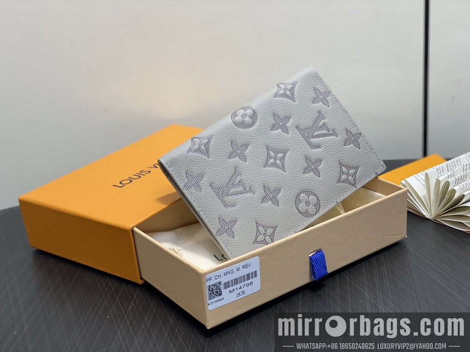 LV Bags M14798 10x14x2.5cm gf
