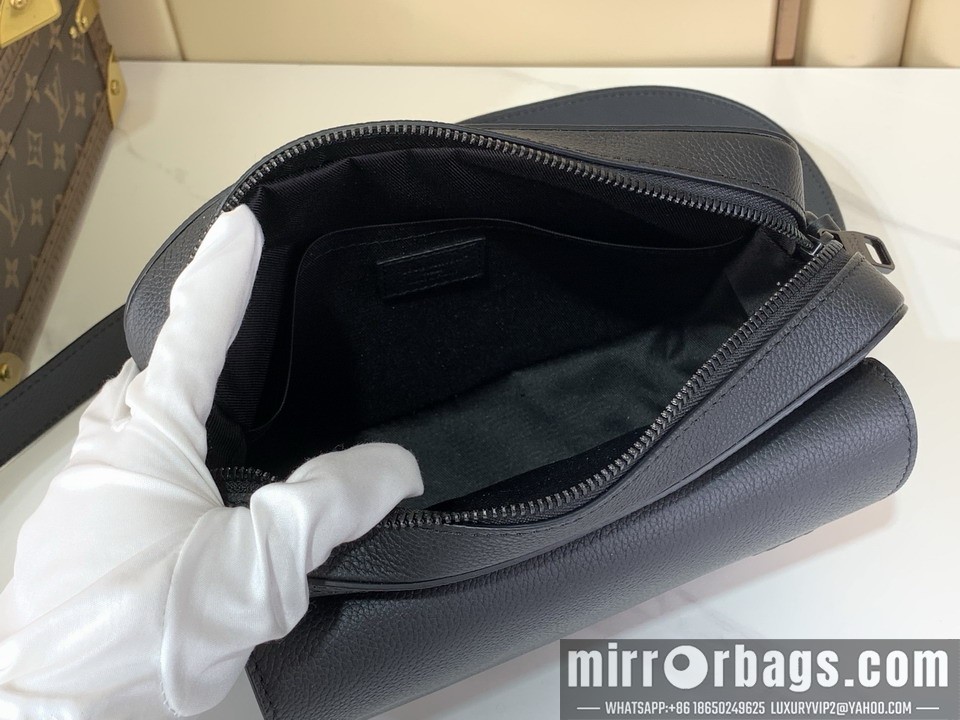 LV Bags Boarding m15265 18x9x24cm gf