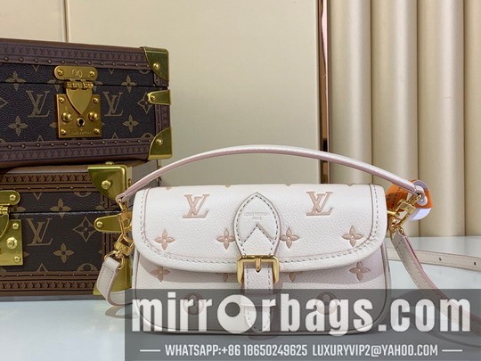 LV Bags Diane M13642 10.5x6x19cm gf